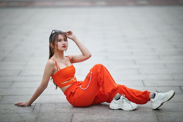 140+ Caption About Orange Outfit